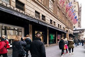 Image result for New York 5th Avenue Shopping