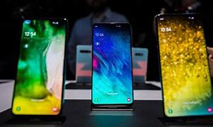 Image result for Samsung S9 LCD vs iPhone 12 Display