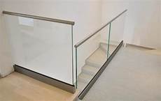 corrimano vetro parapetto in acciaio inox e vetro con corrimano a incastro corrimano vetro parapetto in acciaio inox e vetro con corrimano a incastro