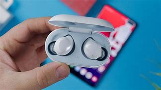 Image result for Samsung Galaxy S10 AirPods