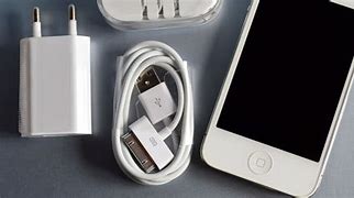 Image result for iPhone 14 Plus Charger On the Go