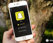 Image result for iPhone SE Snapchat