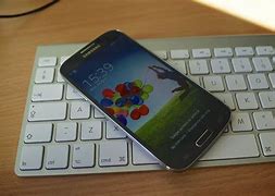Image result for Samsung S4 Putih