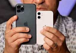 Image result for iPhone 12 Taille Cm