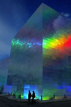 thinx | ianbrooks:

 Holographic Cube Building by Hiro...