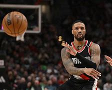 Image result for Giannis Antetokounmpo Damian Lillard