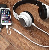 Image result for Headphones Iwth an iPhone Plug