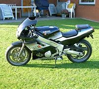 Image result for Yamaha FZR 400