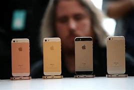 Image result for iphone 5s vs se 2016