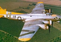 B-17 Flying Fortress 的图像结果