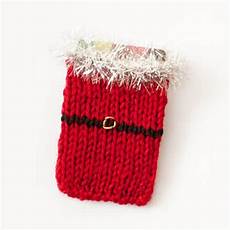 weihnachtsgeschenke stricken santa knit gift card holder pattern petals to picots weihnachtsgeschenke stricken santa knit gift card holder pattern petals to picots