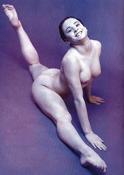 Nude Female Gymnasts