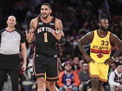 Image result for Sprint iPhone 15 NY Knicks Christmas Game