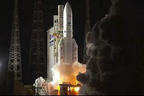 Image result for Ariane 5 Decolage