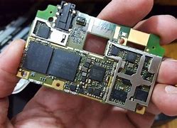 Image result for iPhone 2 Motherboard