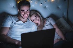 Image result for Netflix and Chill Image Pareja