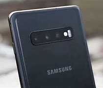 Image result for Galaxy S10 Plus Camera in the Way
