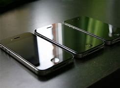 Image result for iPhone 4 Yellow Black