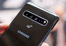 Image result for Samsung S10 Handphone