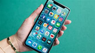 Image result for iPhone XR Next to iPhone 8 Plus