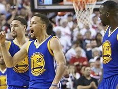 Image result for Steph Curry Cross Dribbling