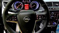 opel mokka cosmo interni autosalone di pede opel mokka 1 7 cdti cosmo anno 2015 opel mokka cosmo interni autosalone di pede opel mokka 1 7 cdti cosmo anno 2015