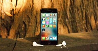 Image result for Side by Side Difference iPhone 7 and iPhone 7Plus