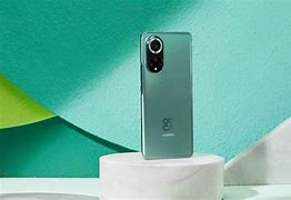 Image result for Photo with Huawei Nova 9 SE vs iPhone