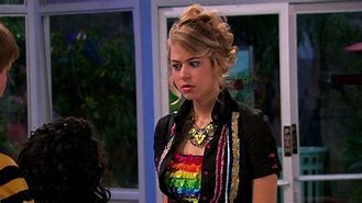 Image result for Hannah Jones Austin and Ally