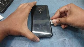 Image result for How Do I Open My Motorolla Phone to Get to the Battery