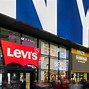 Image result for Pared De Accesorios En Tienda Levi's