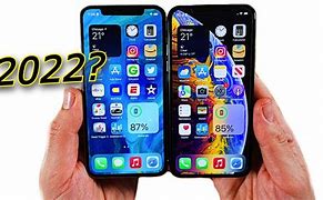 Image result for iPhone X vs Samsung 21 S