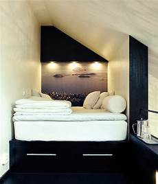 arredare da letto piccola boiserie c 55 trucchi per arredare mini camere da letto arredare da letto piccola boiserie c 55 trucchi per arredare mini camere da letto