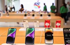 Image result for iPhone 14 Customer in Apple Store
