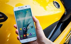 Image result for iPhone 6 vs Samsung 2015