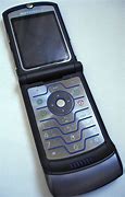 Image result for Motorola RAZR Flip Phone. Old