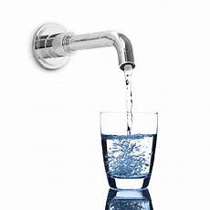 bere acqua di rubinetto 10 buoni motivi per bere l acqua rubinetto bere acqua di rubinetto 10 buoni motivi per bere l acqua rubinetto
