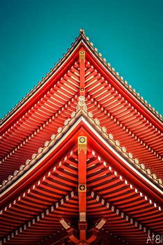 The architectural symmetry of the roof of a Japanese temple | Symmetry photography, Symmetry design, Composition photography