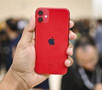 Image result for iPhone 11 vs 11 Pro Body
