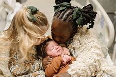 Thomas Rhett foi pai pela terceira vez. As primeira imagens do bebé - Atualidade - SAPO Lifestyle