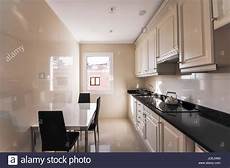 arredi moderni interni cucina moderna con interni progettazione di una stretta arredi moderni interni cucina moderna con interni progettazione di una stretta