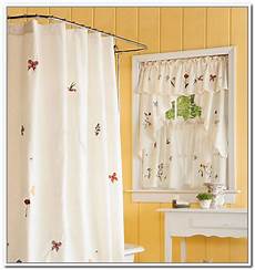 small bathroom window curtain ideas you to see these 20 inspiring small windows curtains small bathroom window curtain ideas you to see these 20 inspiring small windows curtains