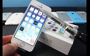 Image result for iPhone 5S Size Hand