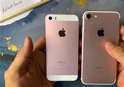 Image result for iPhone 7 vs SE Size