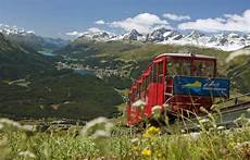 treno cremagliera treno a cremagliera con vista laghi foto engadina st treno cremagliera treno a cremagliera con vista laghi foto engadina st