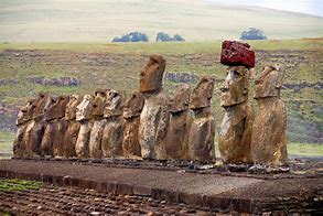 Image result for Los Moai