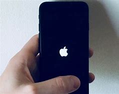 Image result for iPhone 7 Phone Frozen On Apple Logo