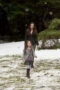 Image result for Renesmee Twilight Saga Breaking Dawn Part 2