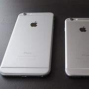 Image result for iPhone 6 vs iPhone 6 Plus