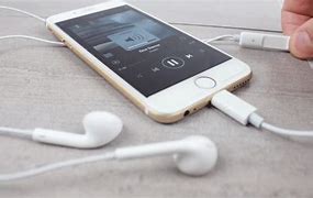 Image result for Lightning EarPods iPhone 7